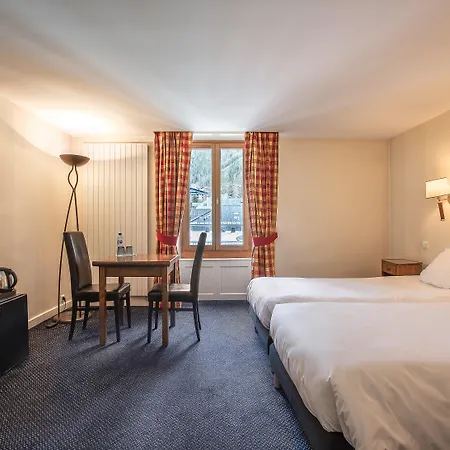 Hotel La Croix Blanche 2*