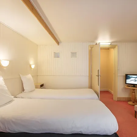 Hotel La Croix Blanche 2*
