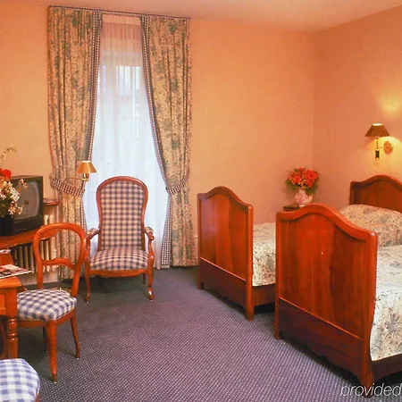 Hotel La Croix Blanche 2*